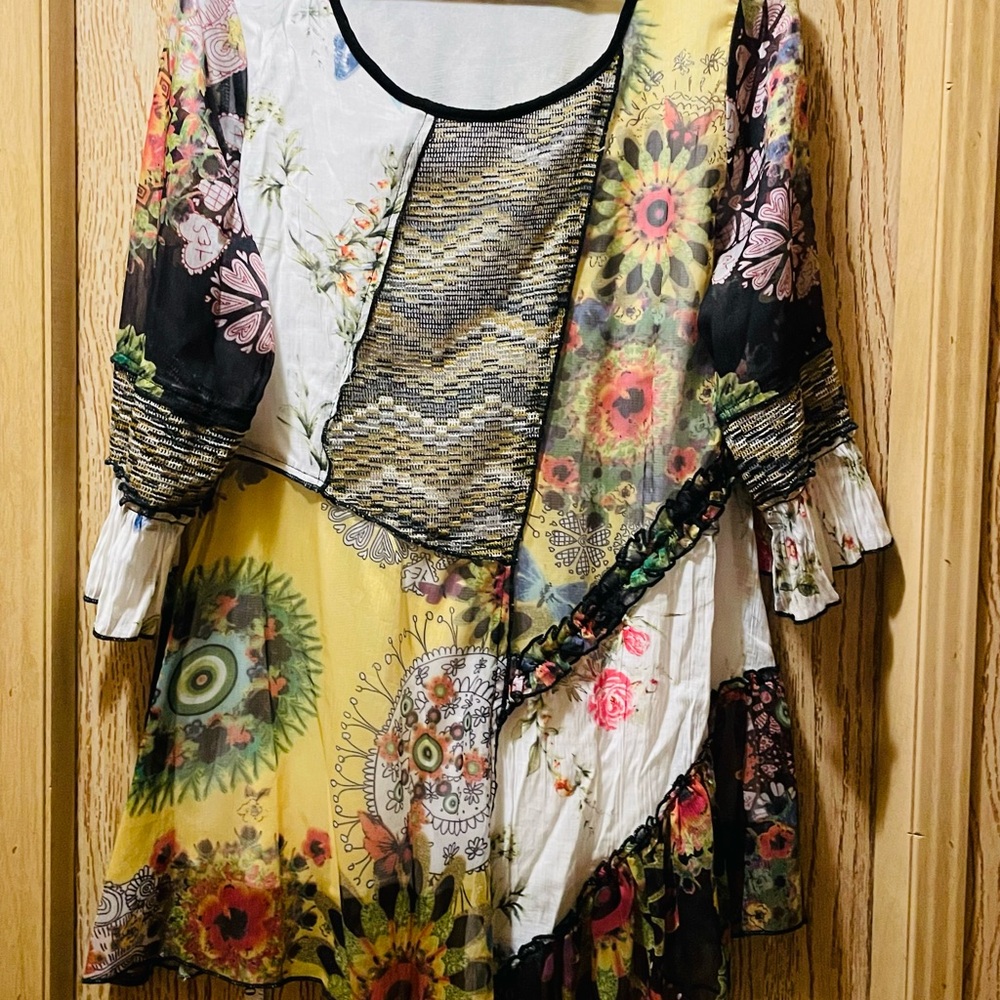 Paris Women's Blouse - patched. 3/4 sleeves.